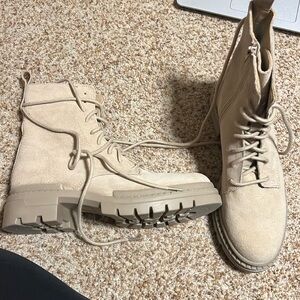 BRAND NEW Steve Madden boots. Size 9.5
